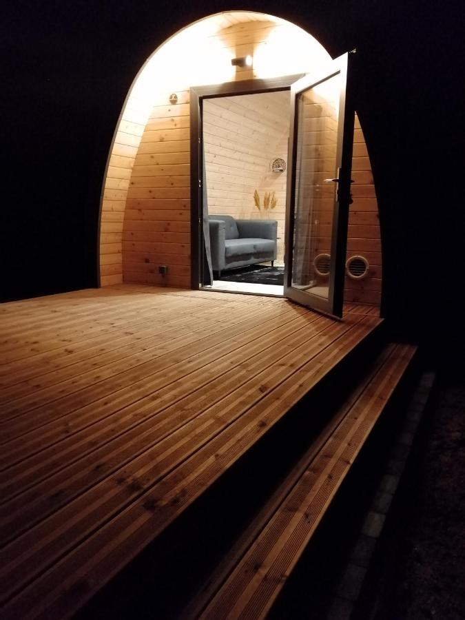 Le Domaine De Pivette Chambre Climatisee Et Insolite Avec Terrasse Privative Avranches Dış mekan fotoğraf
